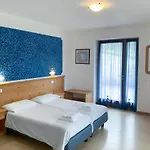 Agritur Al Vigneto Bed and Breakfast Τρέντο