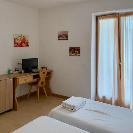 Agritur Al Vigneto Bed and Breakfast