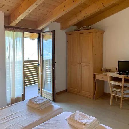 Agritur Al Vigneto Bed and Breakfast 3*