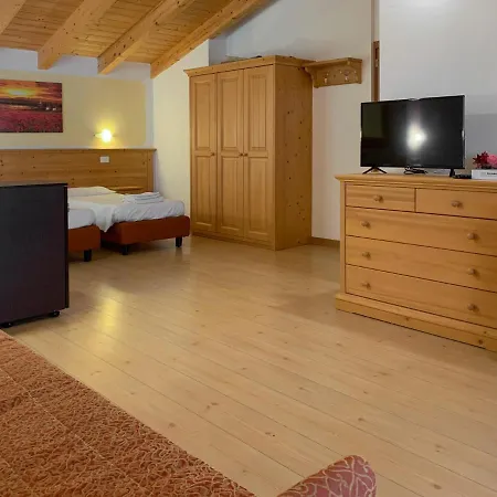 Agritur Al Vigneto Bed and Breakfast 3*