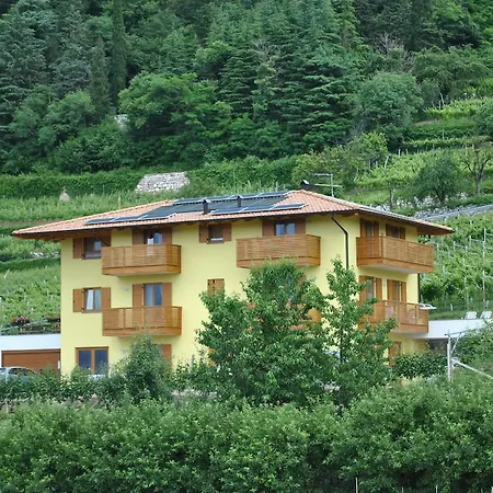 Agritur Al Vigneto 3* Trento