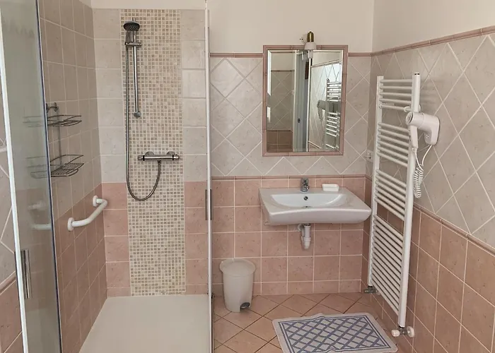 阿格里图维奈托旅馆 住宿加早餐酒店 特伦托